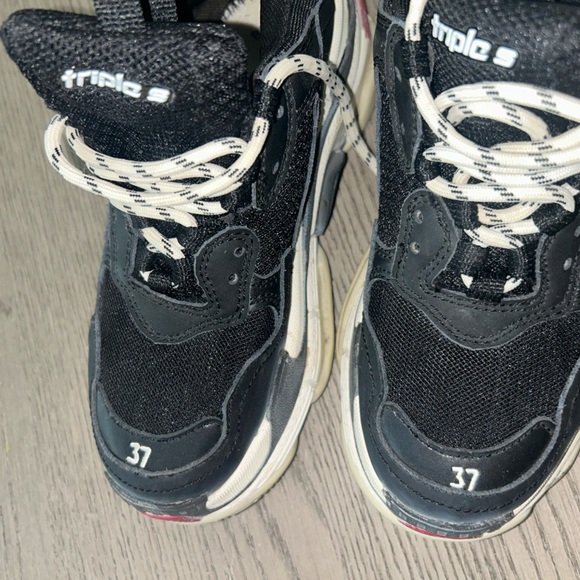 Balenciaga Sneakers barley worn want to get rid of them - SOLES REMOVED - Picture 7 of 7